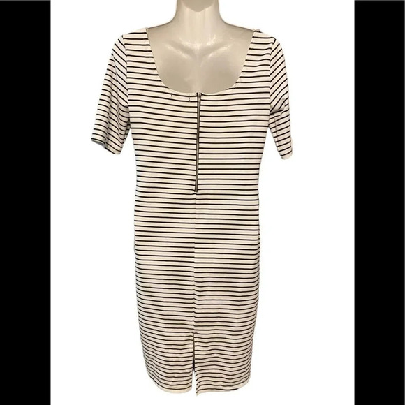 Popular Basics Striped Dress - Picture 3 of 8
